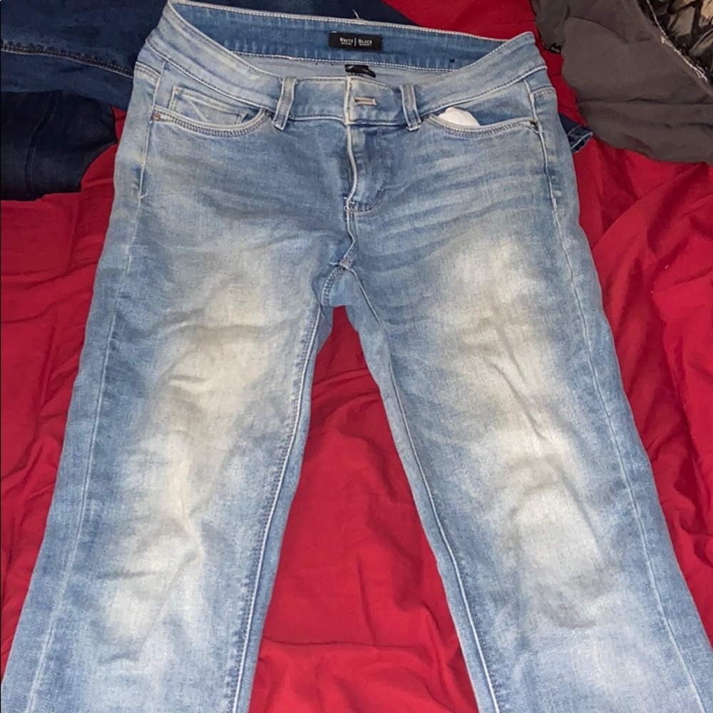 White House Black Market Skinny Crop 2 jeans